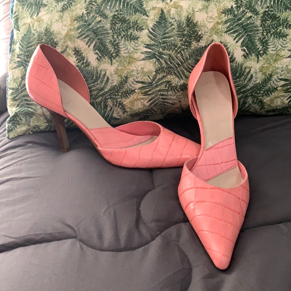 Bakers 7.5 pink pointed toe high heel